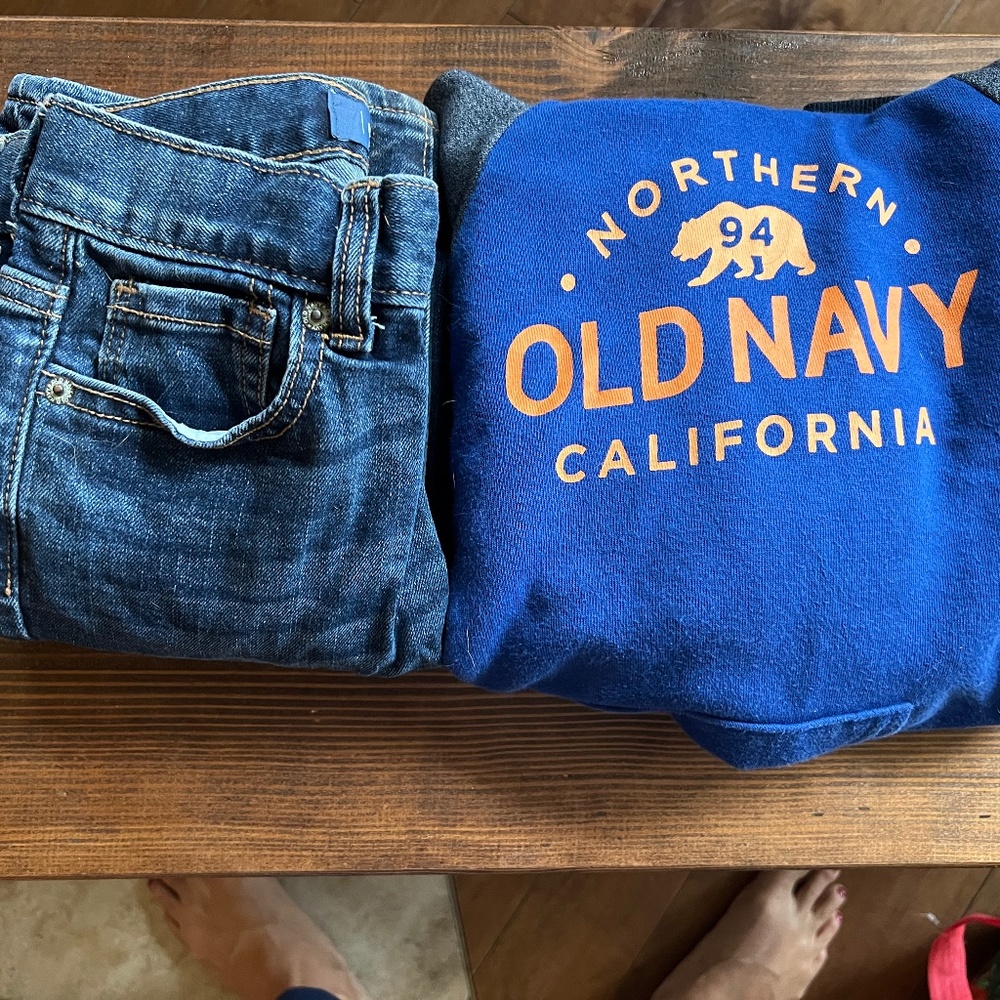 Old navy boys size 6/7